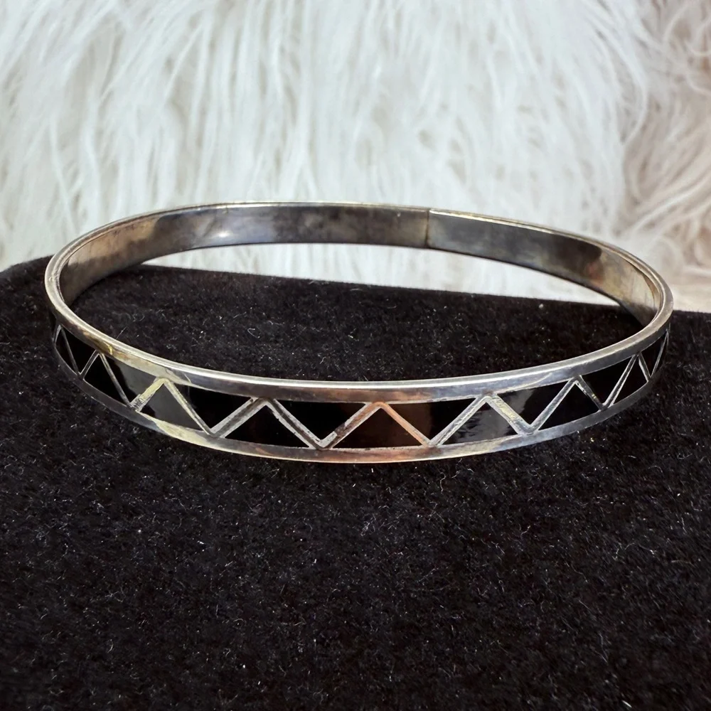 Vintage aged Silvertone and Black Geometric Bangle Bracelet